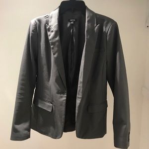 ❌SOLD❌ Gray Apt 9 Blazer